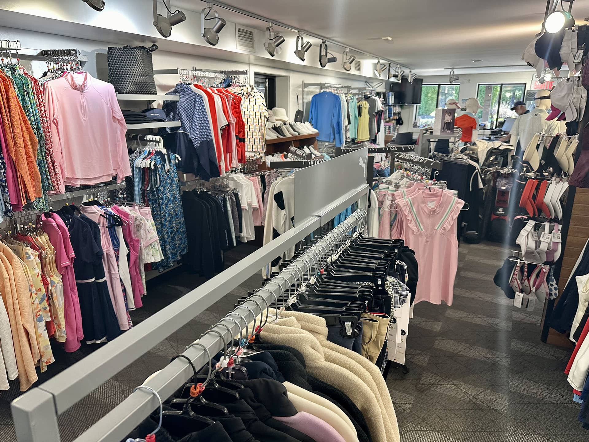 Vêtements de golf à la boutique du Club de golf Val‑Morin